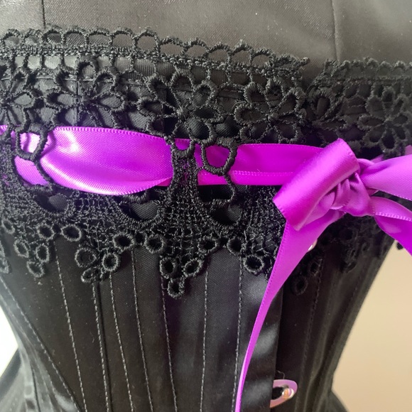 Handmade made to measure custom black Edwardian S-Bend corset by La Belle Fairy - Picture 4 of 6